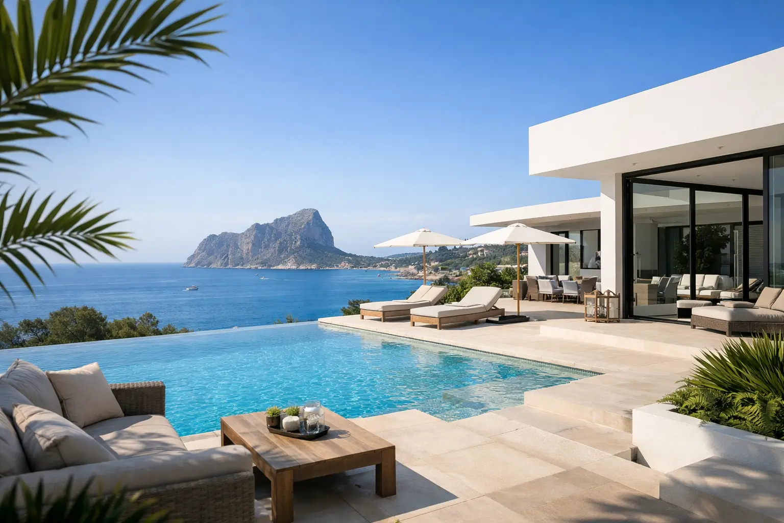 Luxury Villas in Moraira: What Buyers Need